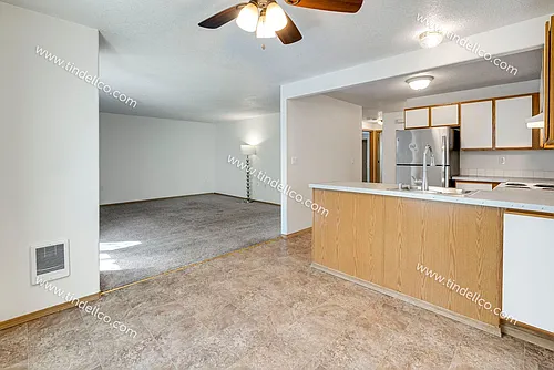 13738 NE Glisan St #3 Photo 1