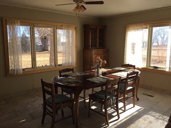 3rd image of 515 Schrader St