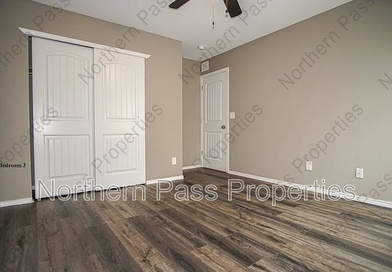 1077 Indigo Sky St — Photo 30