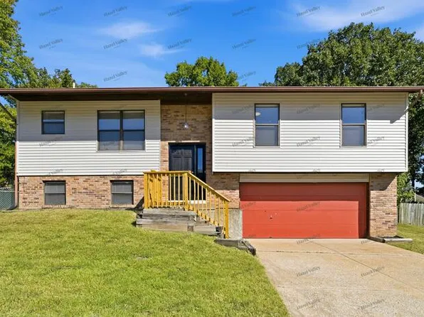 2131 S Oaks Dr, Barnhart, MO 63012