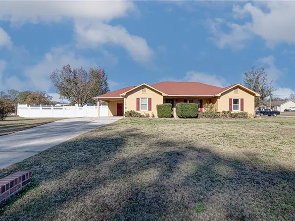 10 Lee Road 108, Smiths Station, AL 36877