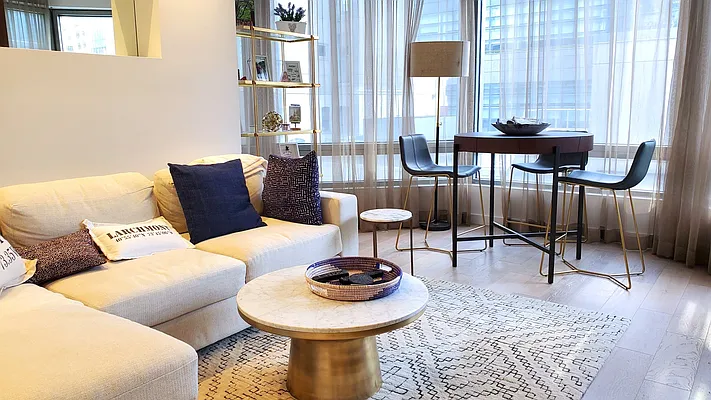 Rented by Barlavi Inc. | media 19