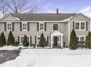 2 Tod Rd, Norwalk, CT 06851