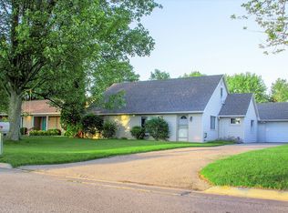 4900 Mac St, Midland, MI 48640