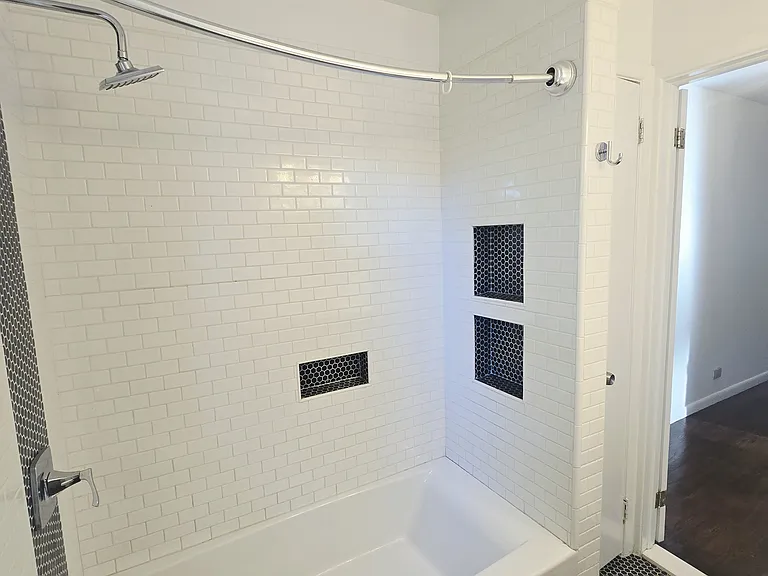 Frazier Pl — Photo 6