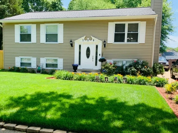 709 Elkhurst Pl, Fort Washington, MD 20744