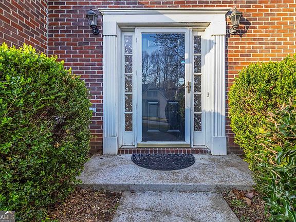 2nd image of 3004 Clemson Pl
