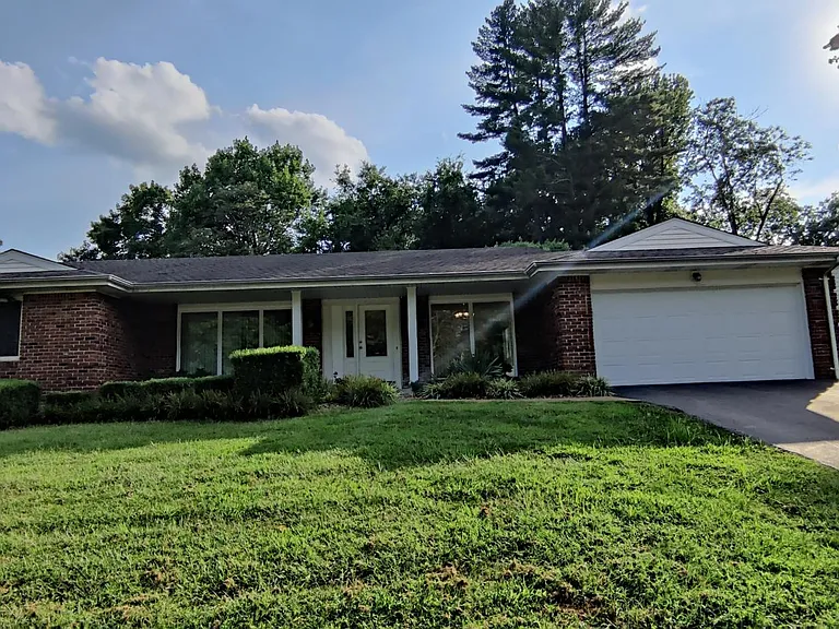81 Forestvale Dr — Photo 2