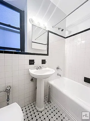 Rented by Highline Residential | media 8