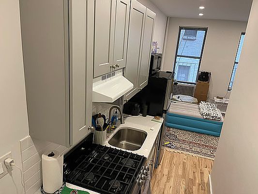 1st image of 1366 York Ave APT 3D