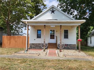2104 Moultrie Ave, Mattoon, IL 61938