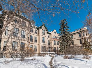 589 Rideau St #206, Ottawa, ON K1N 6A1