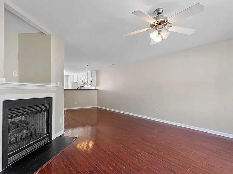 10028 Blackwell Dr — Photo 10