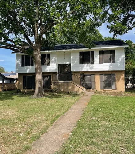 1606 Richforest Dr Photo 1
