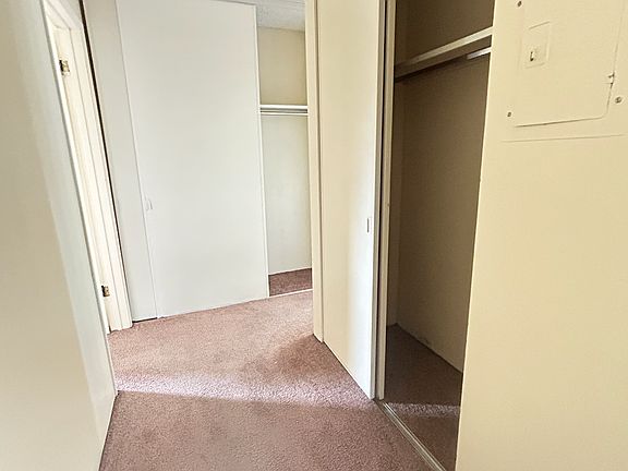 5th image of 4130 11th Ave NE #2004