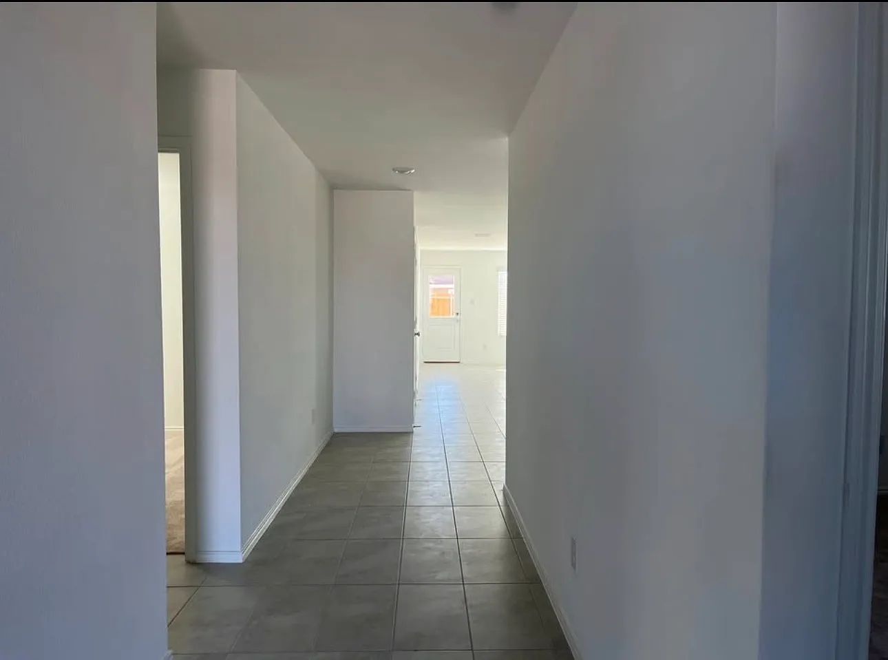2 bed, 1500 sqft, $750 — Photo 3