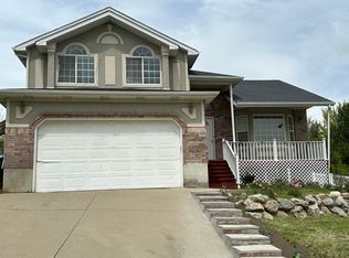 1423 E 2500 N, Layton, UT 84040