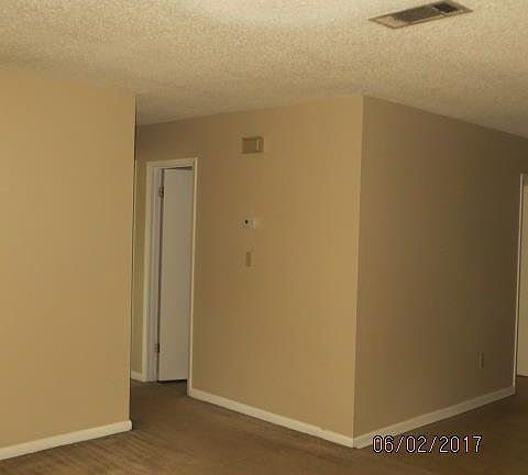 3rd image of 5099 Yacht Harbor Cir