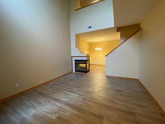 2nd image of 5055 Holly Ln N