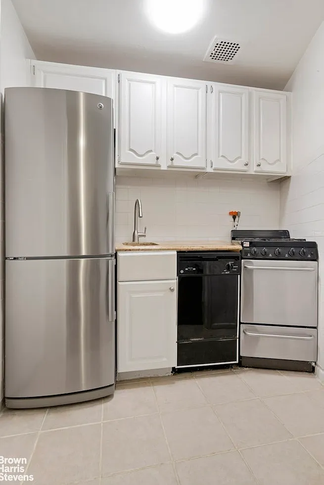 304 East 73rd Street — Photo 3