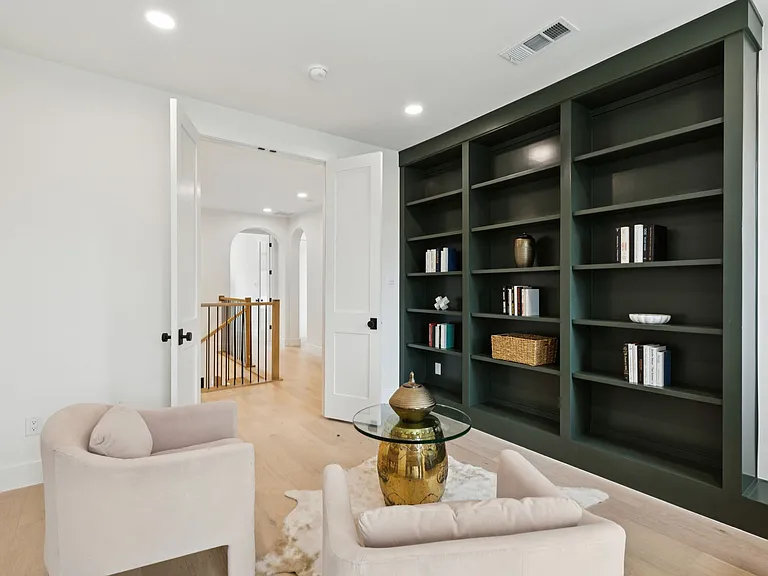 2026 Euclid Ave — Photo 19