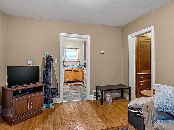 4th image of 2115 Kensington Rd #1