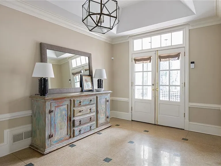 1811 Lenox Rd NE — Photo 6