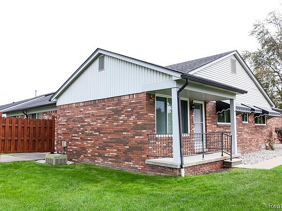 2nd image of 24601 Park Terrace Dr