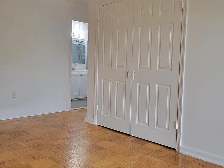 2100 Washington Ave #5A — Photo 18