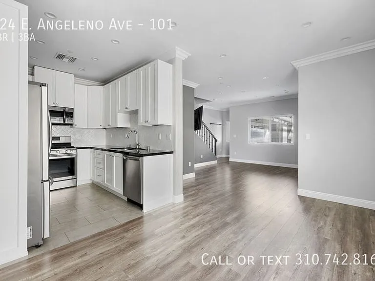 524 E Angeleno Ave #101 — Photo 2