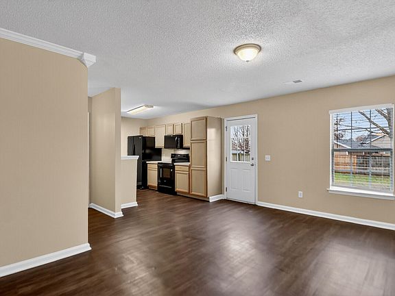 4th image of 96 Blue Jasmine Ln