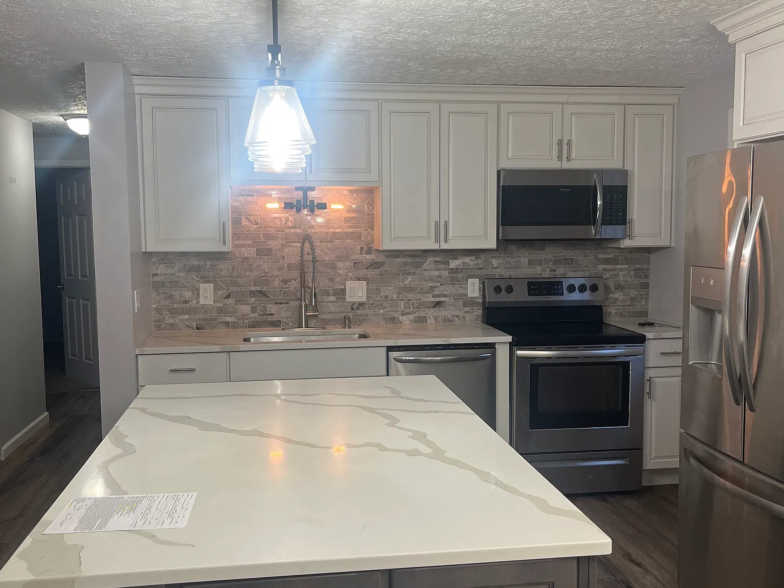 6029 Spicewood Ave — Photo 2