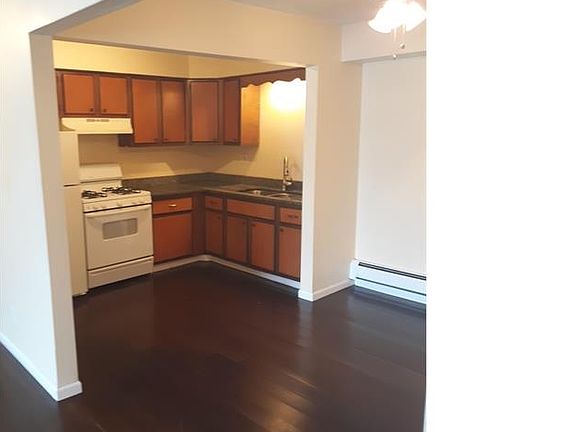 5th image of 3631 N Rockton Ave APT 105