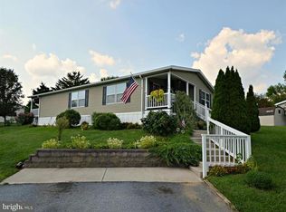 106 Dawnfield Ct, Lancaster, PA