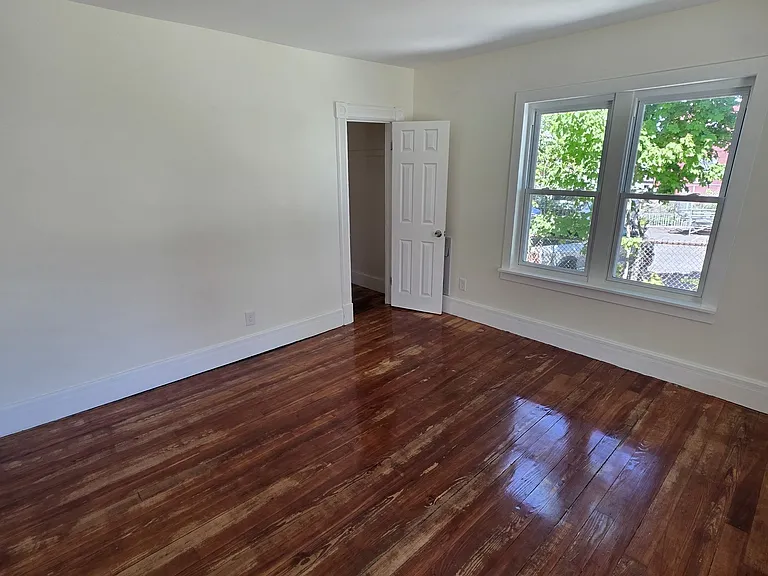 54 Prospect St — Photo 12