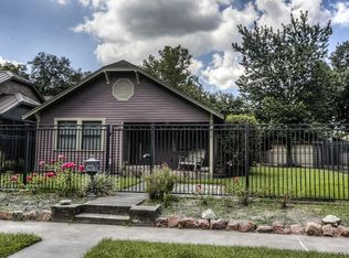 836 Aurora St, Houston, TX 77009
