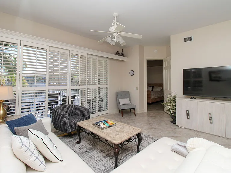 825 Bentwater Cir #101 — Photo 28