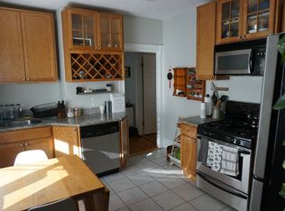 121 Albion St #A2, Somerville, MA 02144