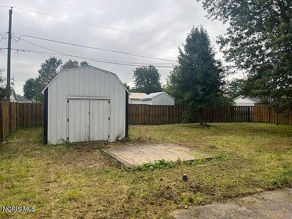 2nd image of 13540 Nancy St