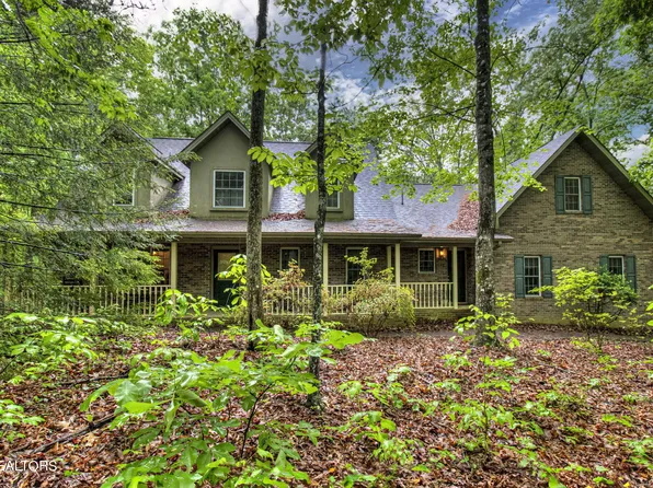 1426 Snappwood Dr, Sevierville, TN 37862