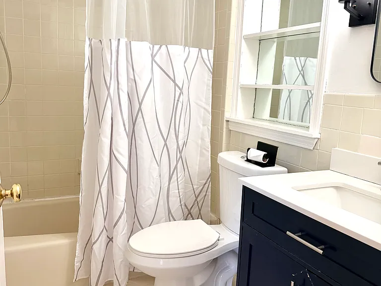 45 Holland St #45 — Photo 2