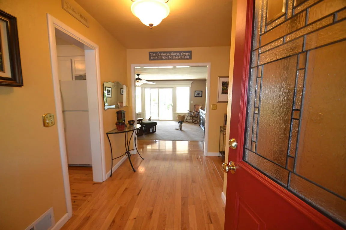 3886 Cheryl Dr photo 1