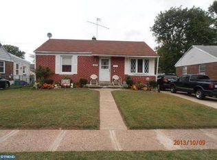2207 Airacobra St, Levittown, PA 19057