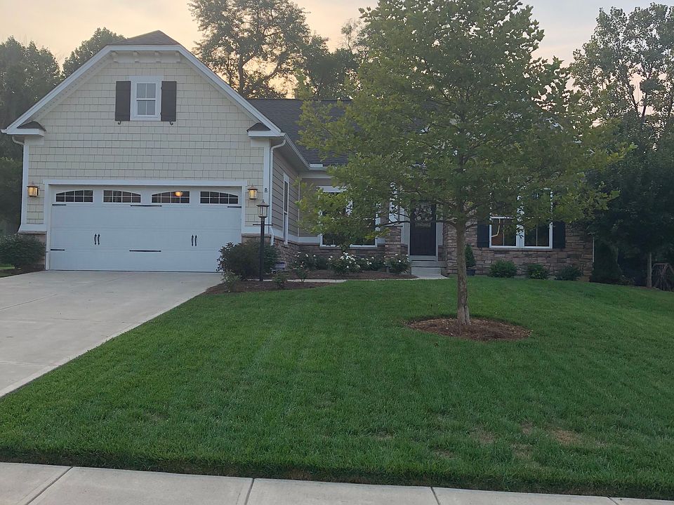 1st image of 157 Southbrook Dr
