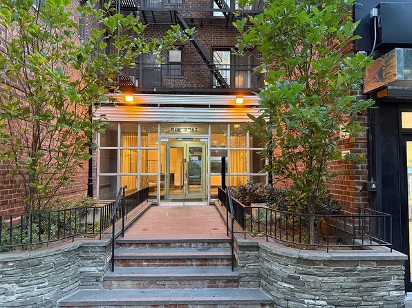 50 E 8th St APT 3N, New York, NY 10003