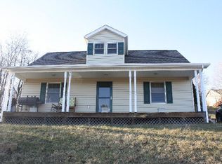 488 Greenbrier Dr, Saltville, VA 24370