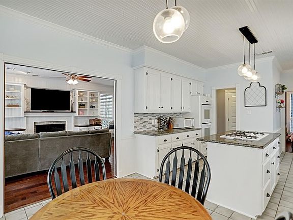 4th image of 15318 Cypress Gardens Dr