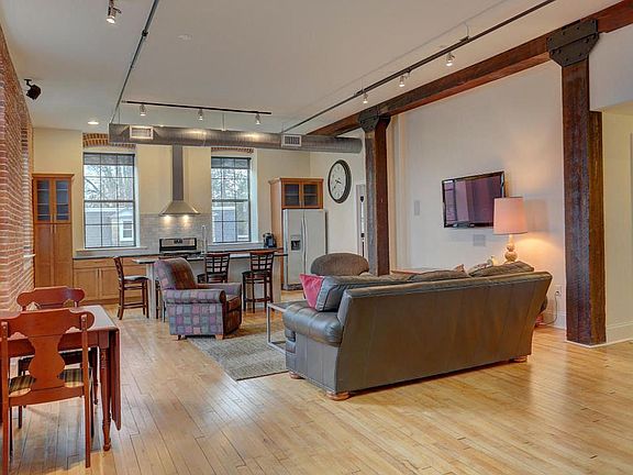4th image of 317 N Mulberry St Unit 301