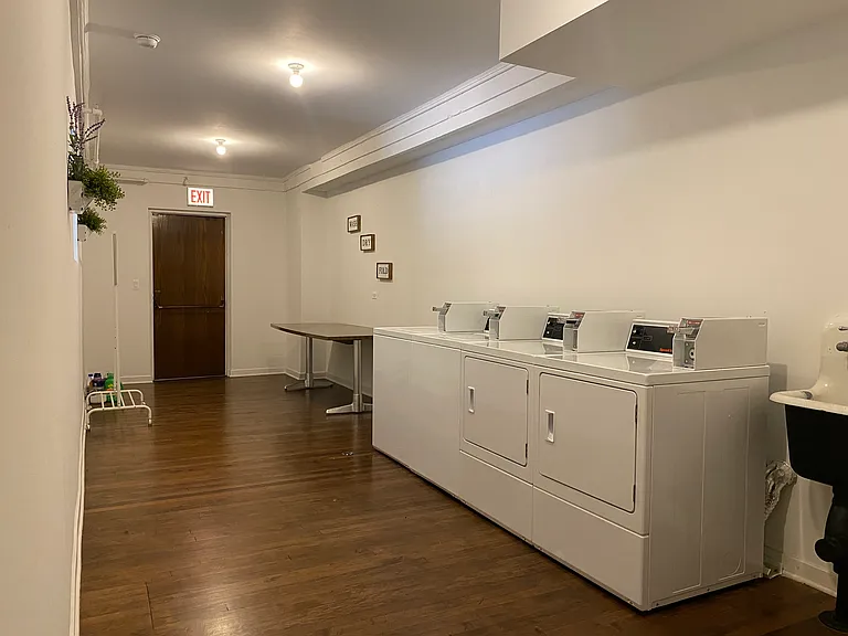 1812 S Leavitt St #CH1 — Photo 6