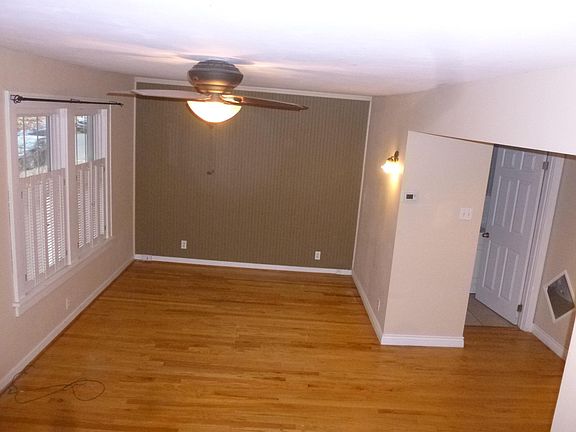 4th image of 5422 Robert Ave